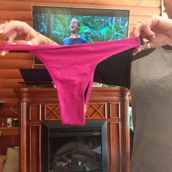 Swimsuit - Picture 2 of 4